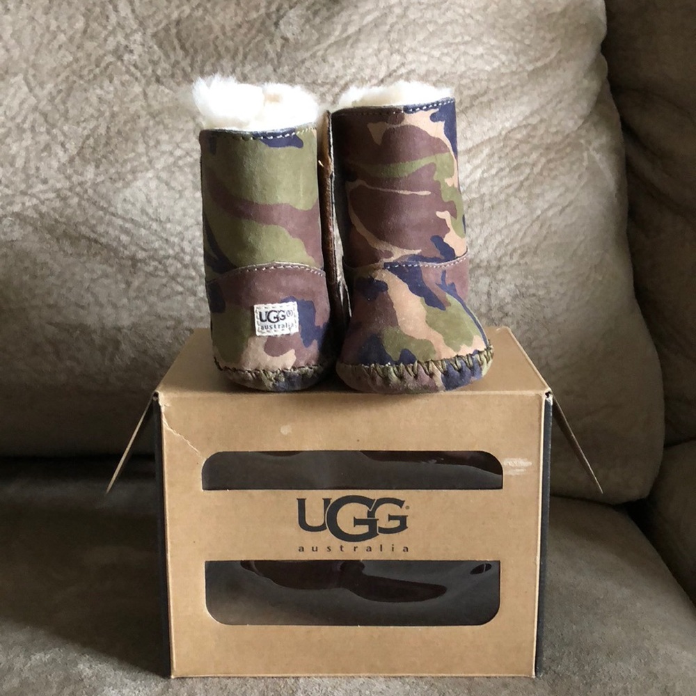 Infant UGG Boots (Authentic)